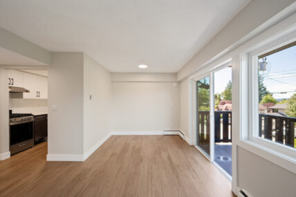 Lamplighter Apartments - Photo 3