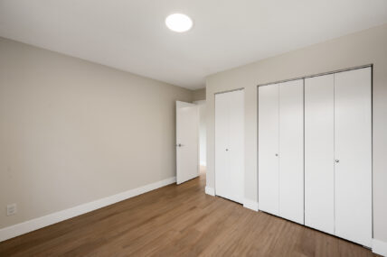 Lamplighter Apartments - Photo 28