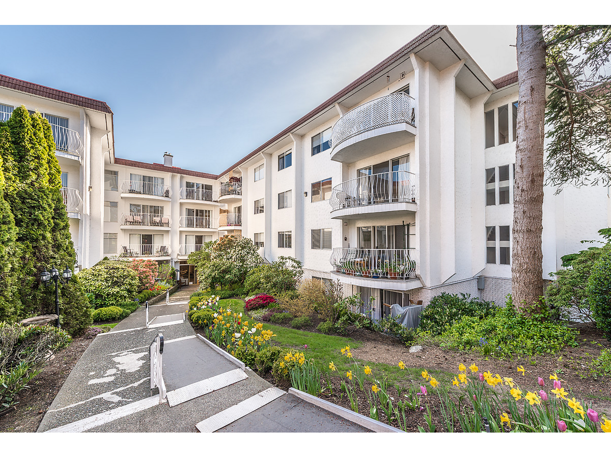 Granada Court Apartments - Photo 13