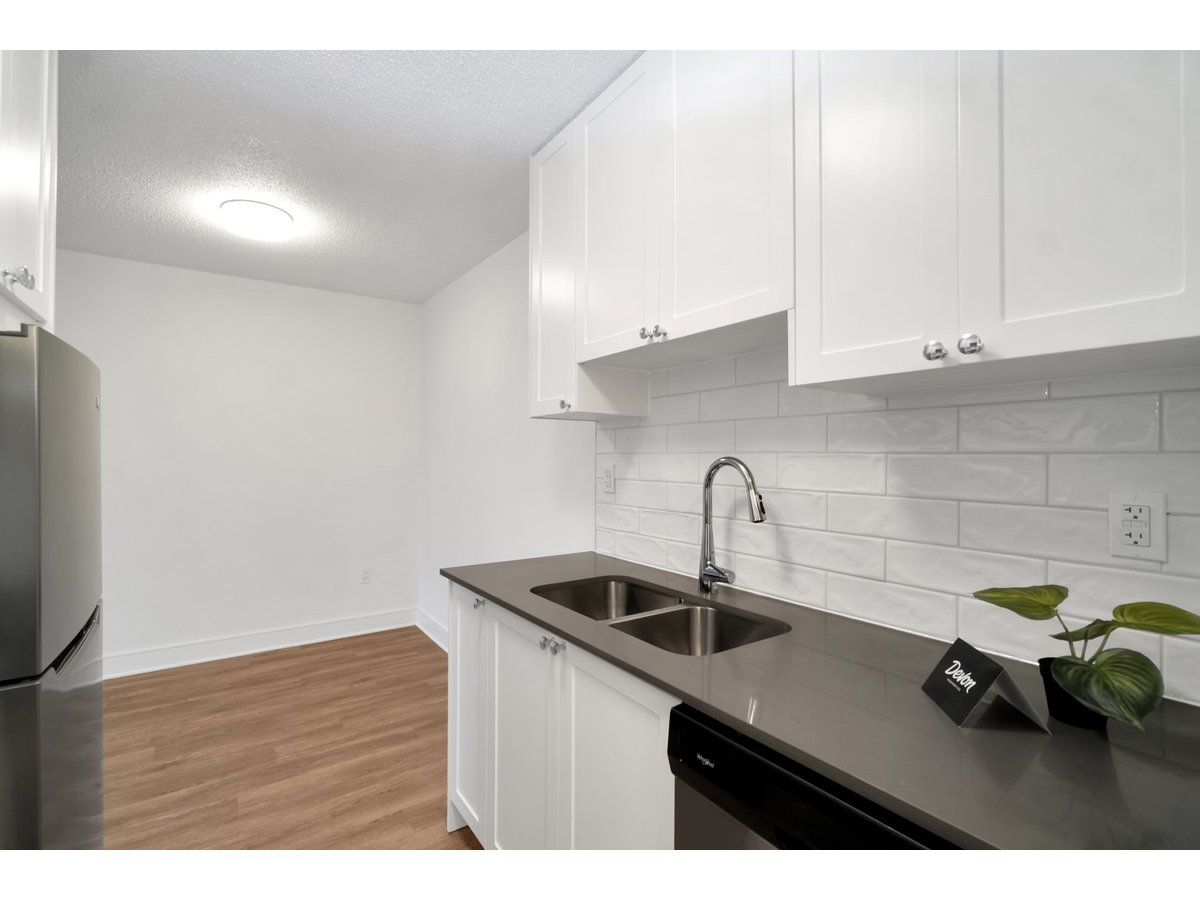 McKenzie Woods Apartments - Photo 8