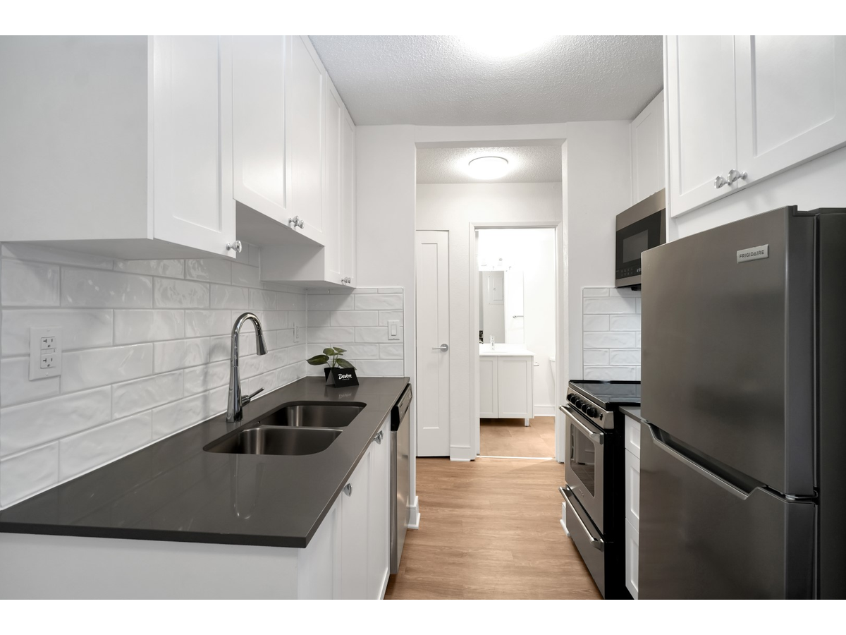 McKenzie Woods Apartments - Photo 9