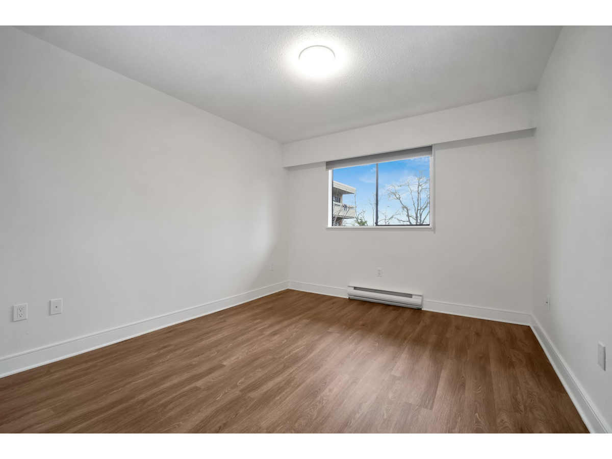 McKenzie Woods Apartments - Photo 15