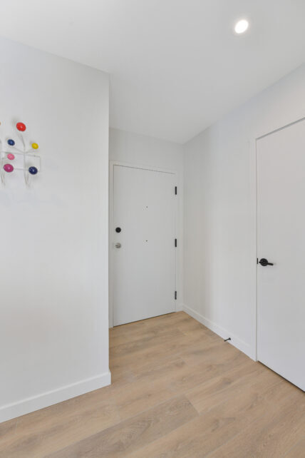 Mod Apartments - Photo 31