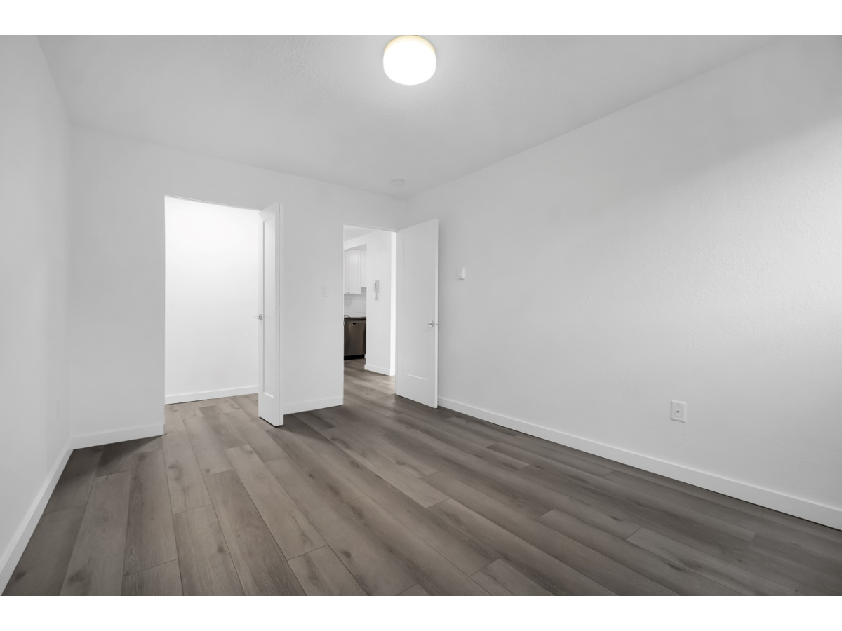 McKenzie Manor Apartments - Photo 22