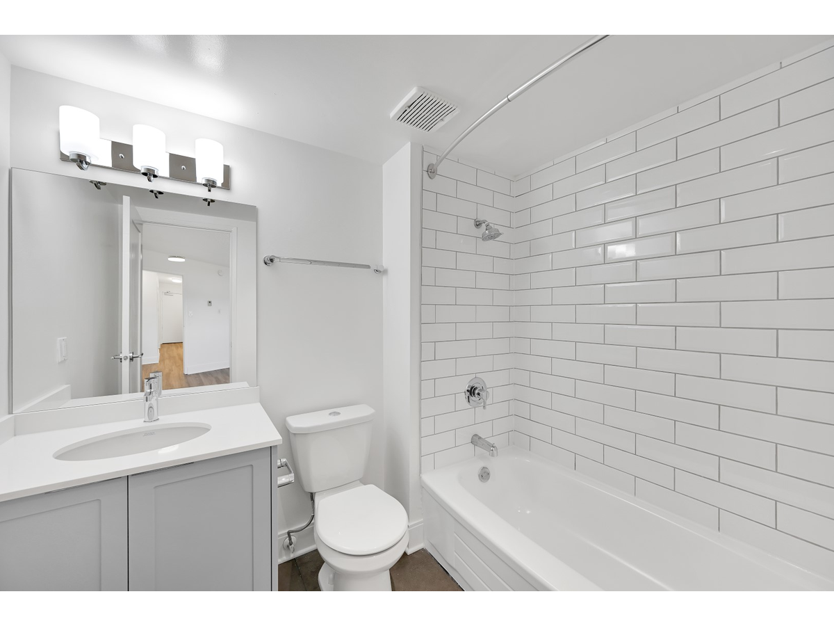 Ellery Manor Apartments - Photo 5