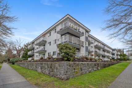 Oxford Manor Apartments - Photo 4