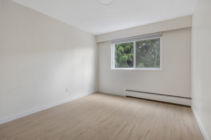Oxford Manor Apartments - Photo 17