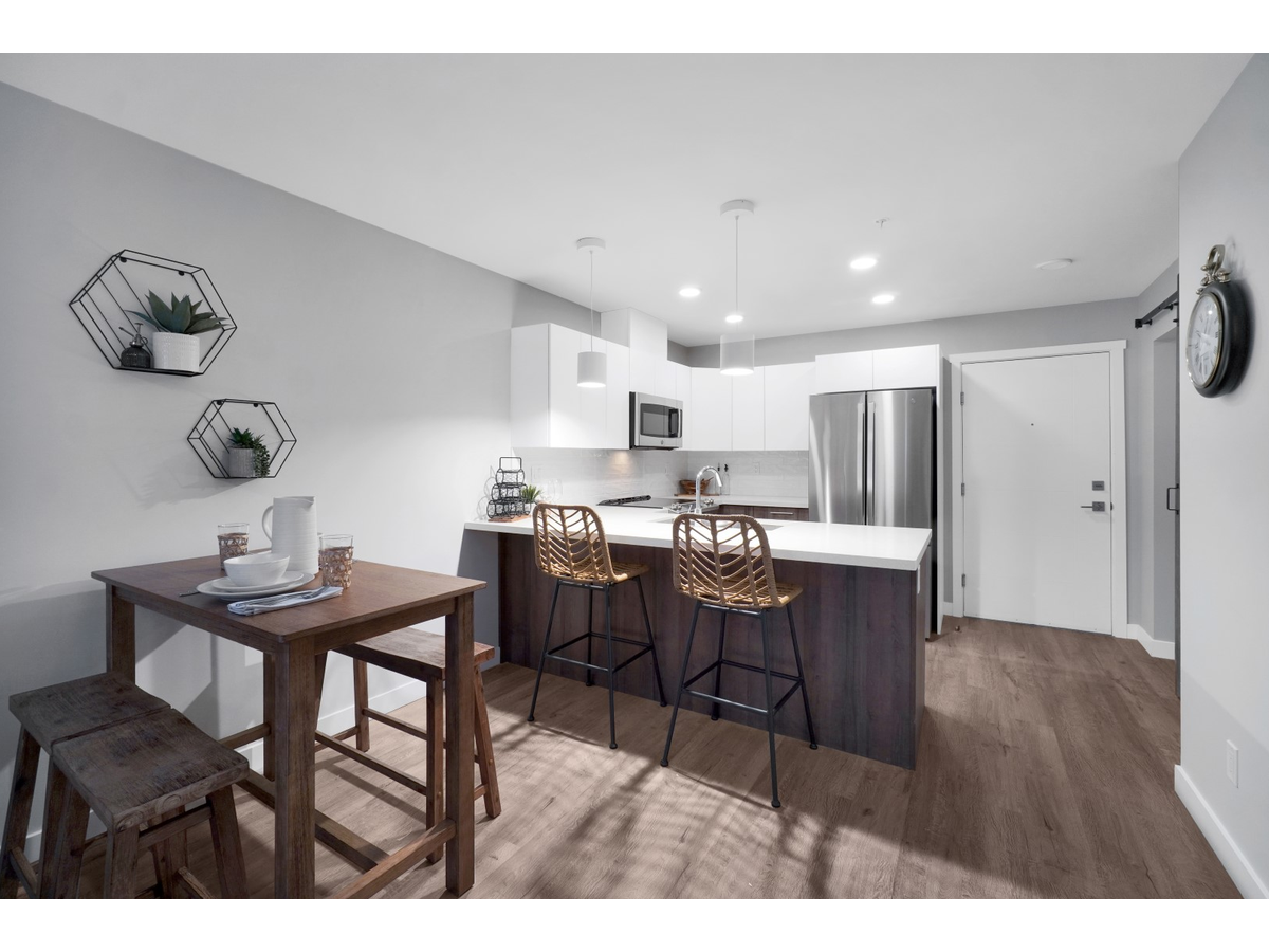 Centennial Court Apartments - Photo 20