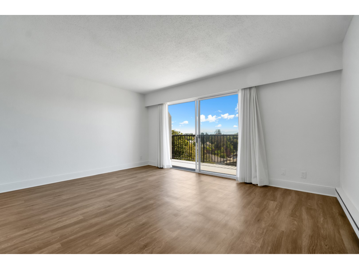 Macaulay Manor Apartments - Photo 7