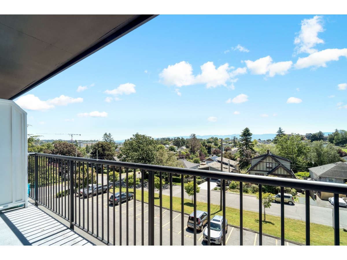 Macaulay Manor Apartments - Photo 10