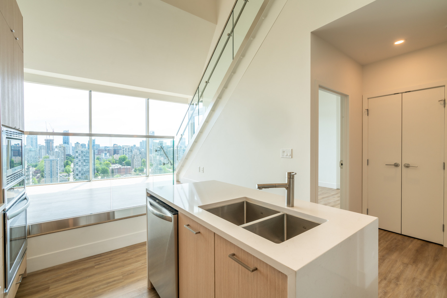 The Penthouses at Shoreline West End