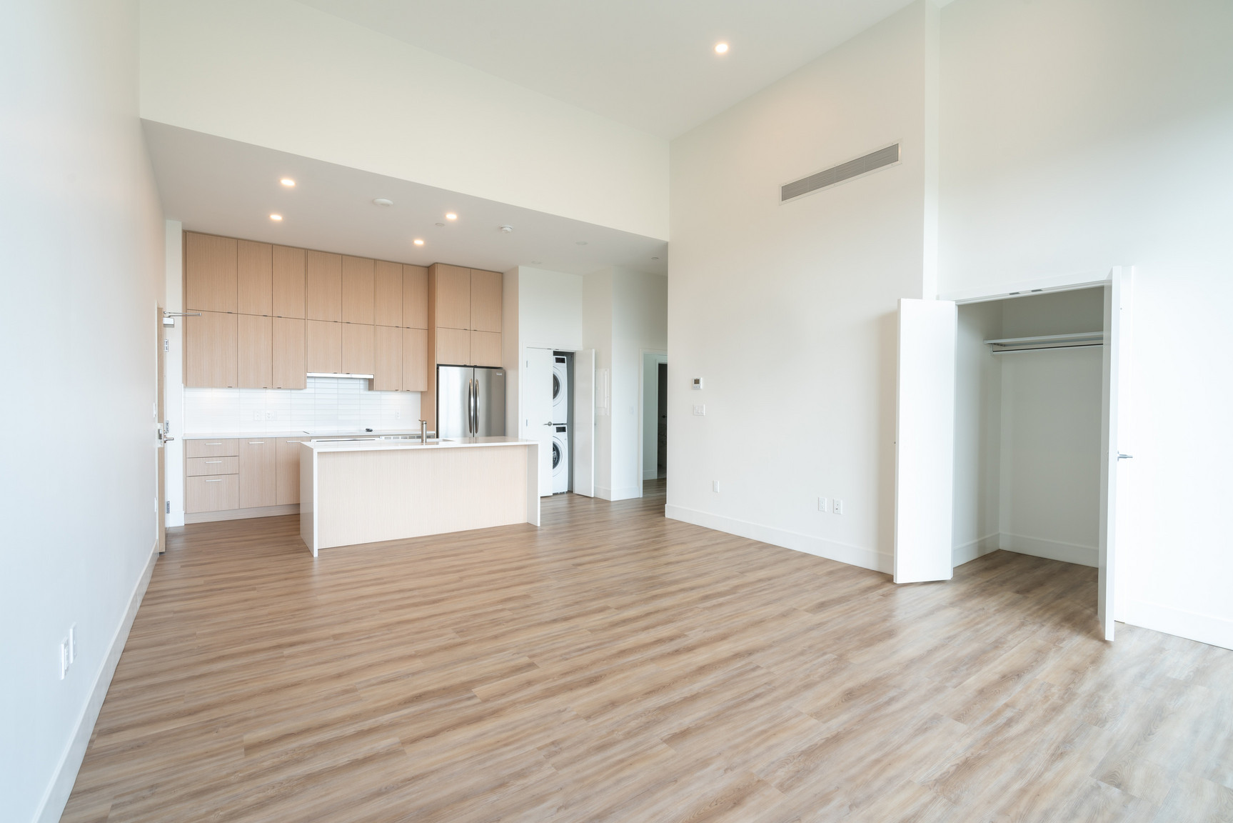 The Penthouses at Shoreline West End - Photo 15