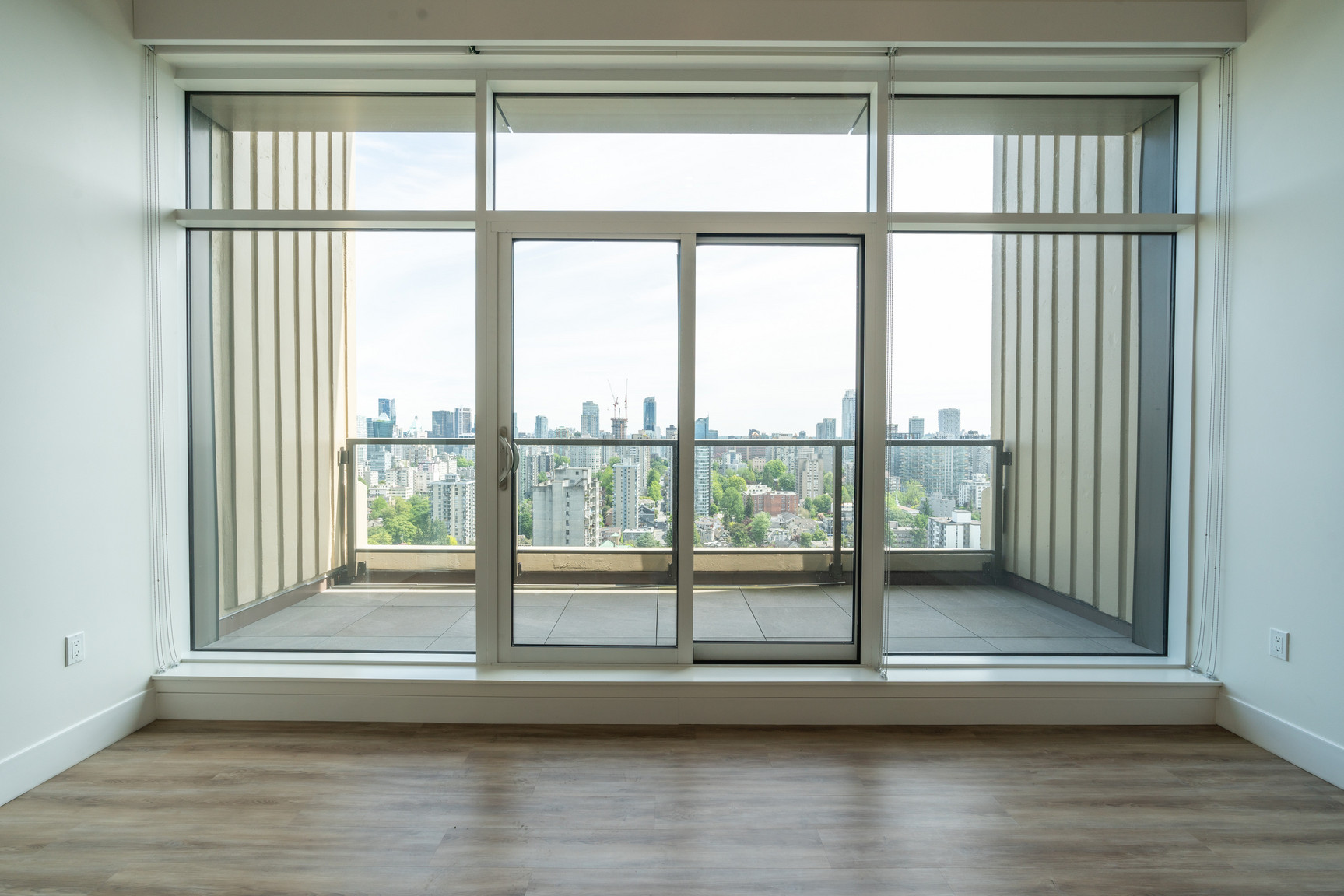 The Penthouses at Shoreline West End - Photo 7