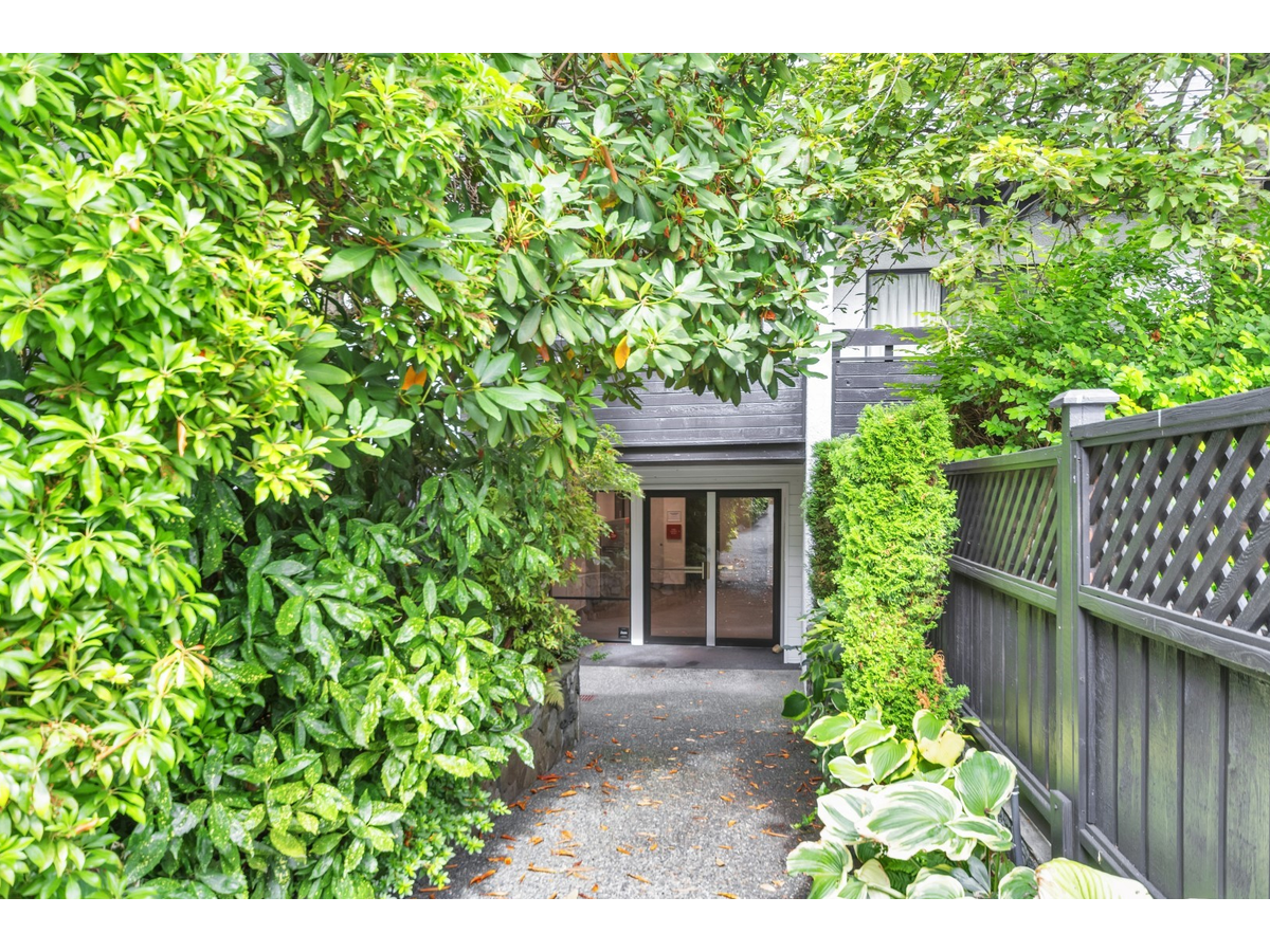 McKenzie Woods Apartments - Photo 5