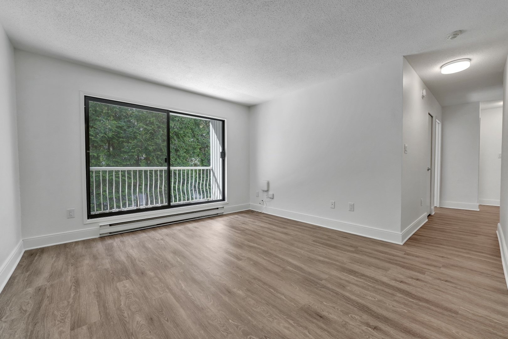 4026 Quadra Apartments - Photo 11