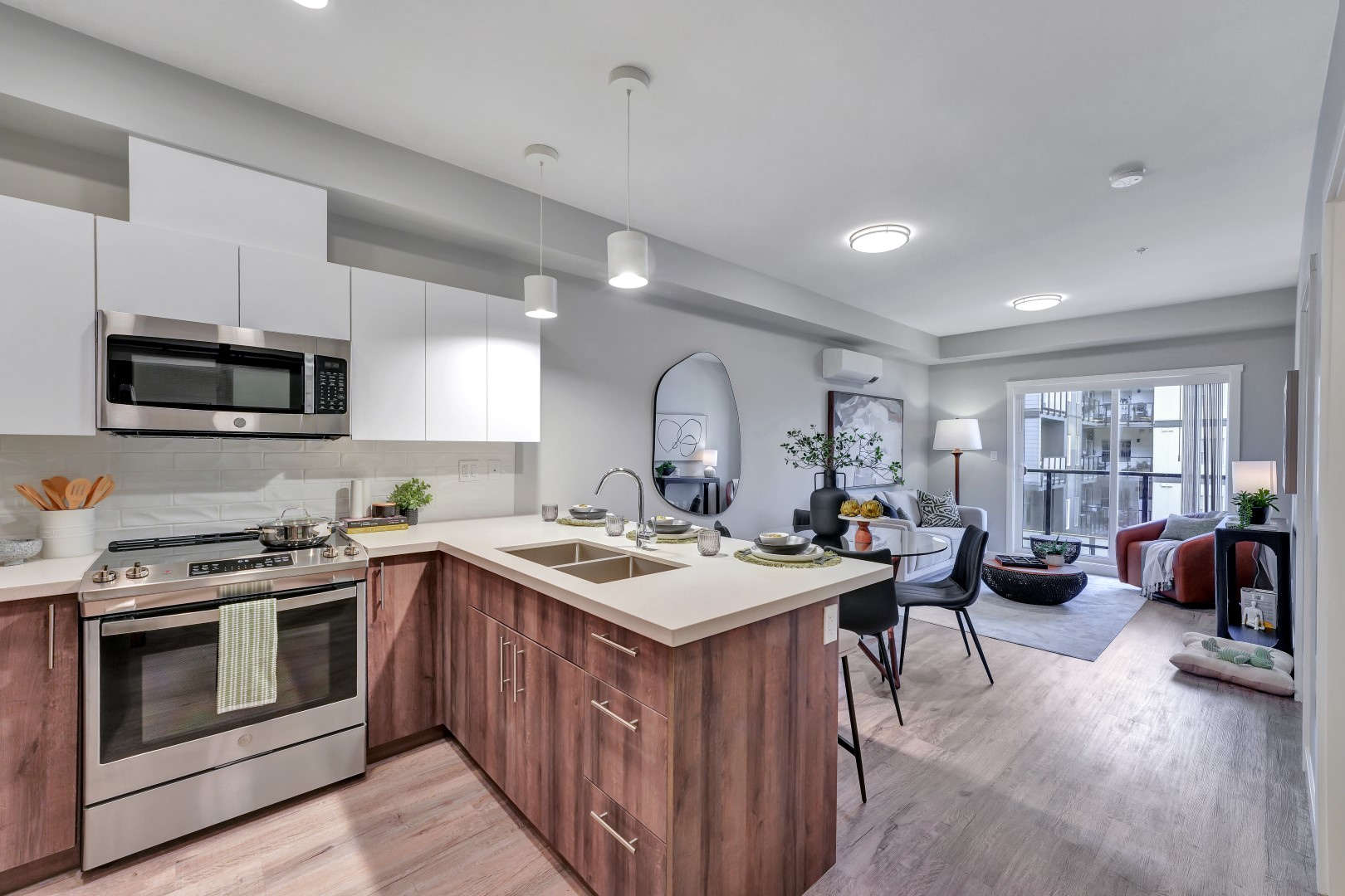 Centennial Court Apartments - Photo 4