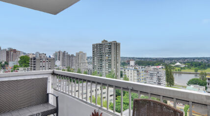 Crystal Court Apartments - Photo 15