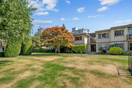 Willow Gardens Apartments - Photo 54