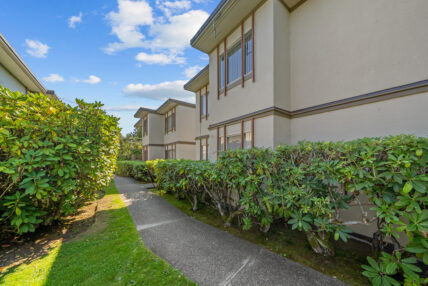 Willow Gardens Apartments - Photo 57