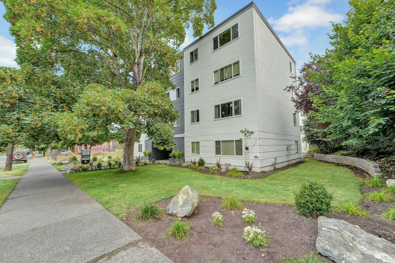 Rockridge Apartments - Photo 10