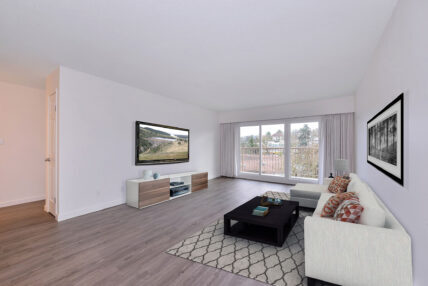 Fernwood Manor Apartments - Photo 2