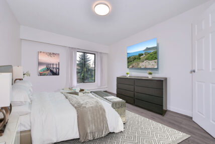 Fernwood Manor Apartments - Photo 3