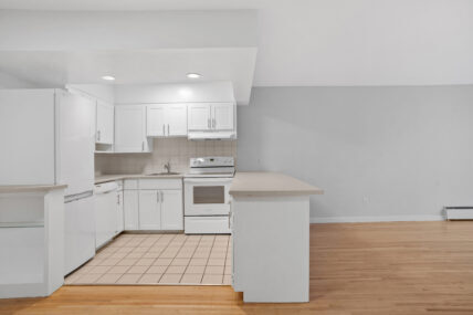 Willow Gardens Apartments - Photo 10