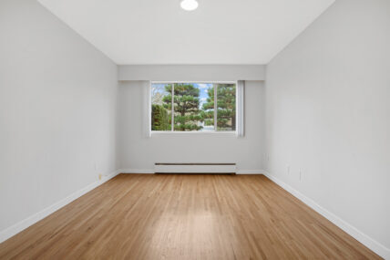 Willow Gardens Apartments - Photo 14
