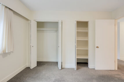 Woodridge Manor Apartments - Photo 6