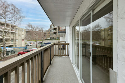 Woodridge Manor Apartments - Photo 18