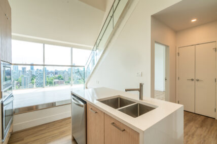 The Penthouses at Shoreline West End - Photo 8