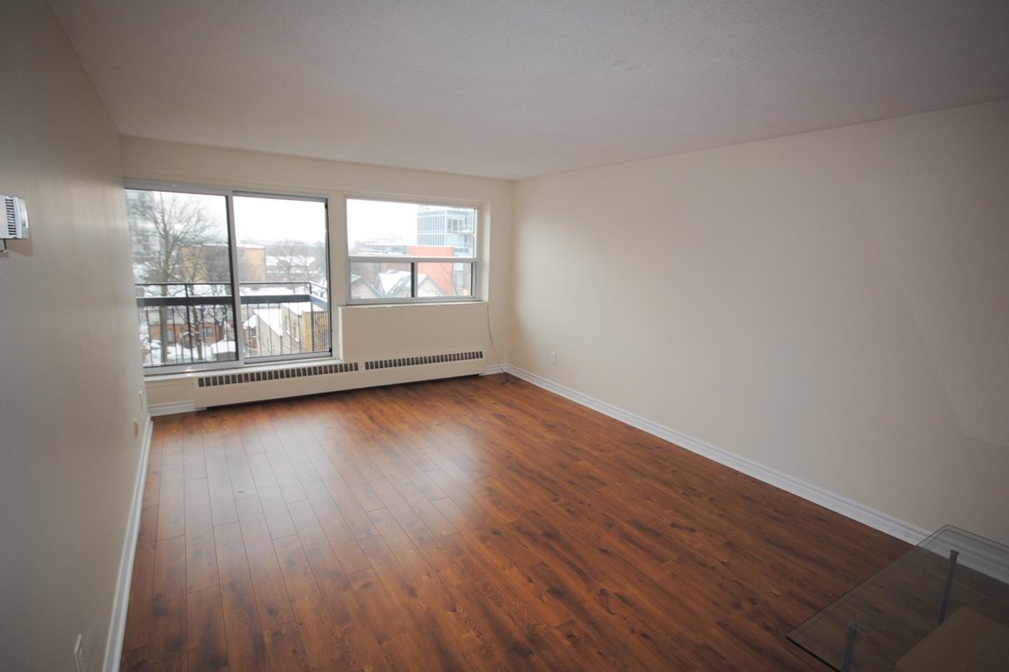360 Frank St. - Photo 8
