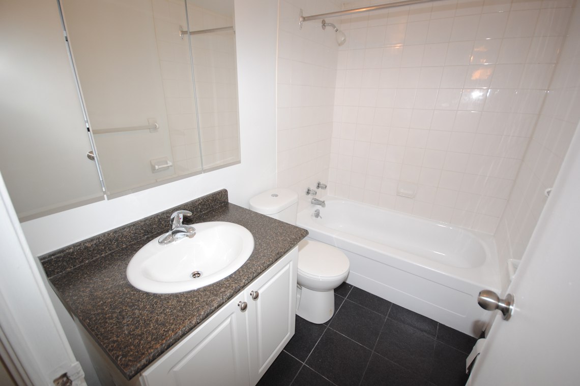 335 MacLaren St. - Photo 27