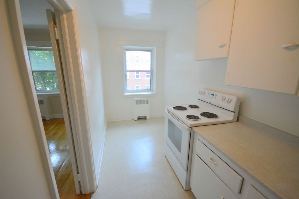 385 Besserer St. - The Belgarde Apartments - Photo 11