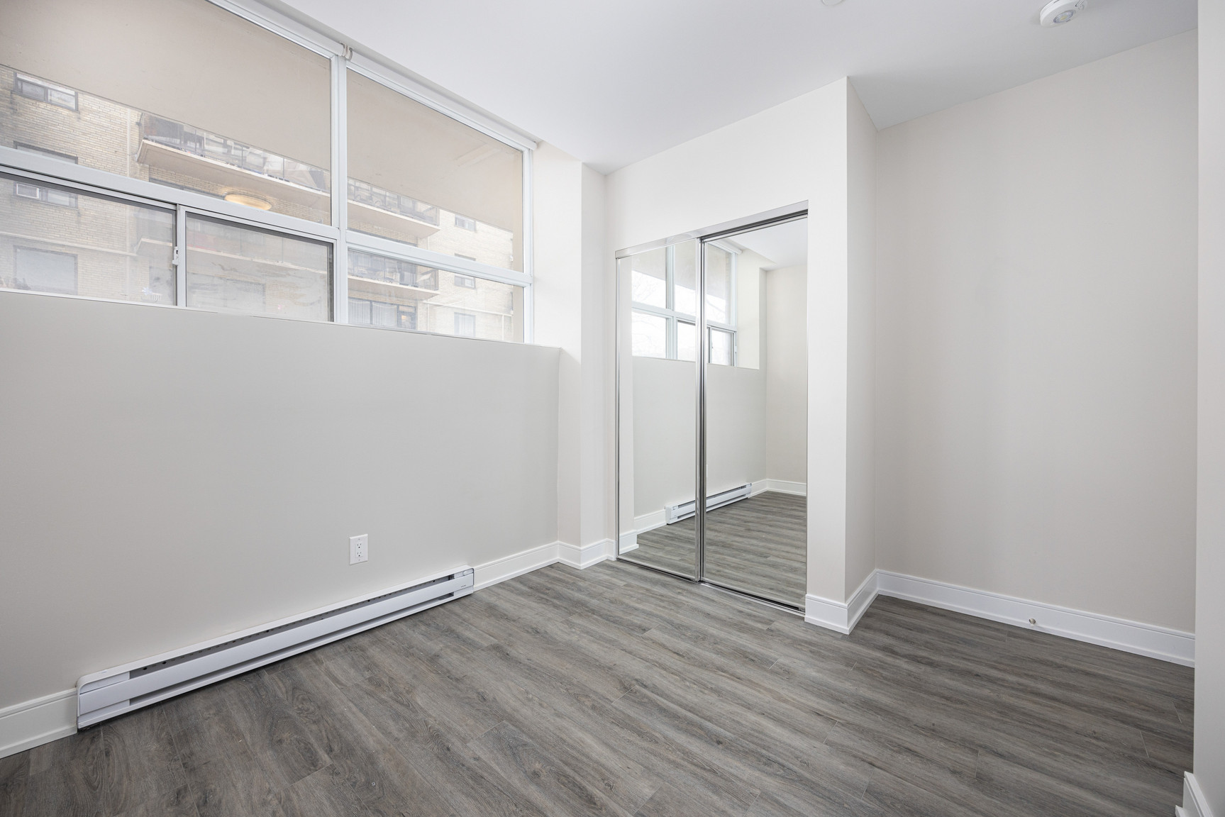60 Tyndall Ave - Photo 15