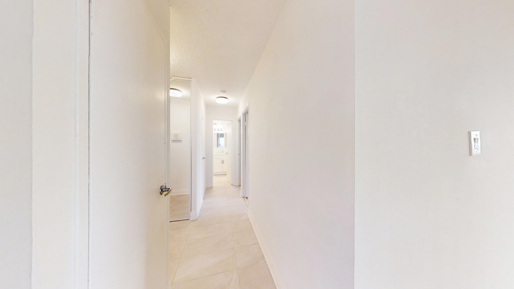 5000 Jane St - Photo 8