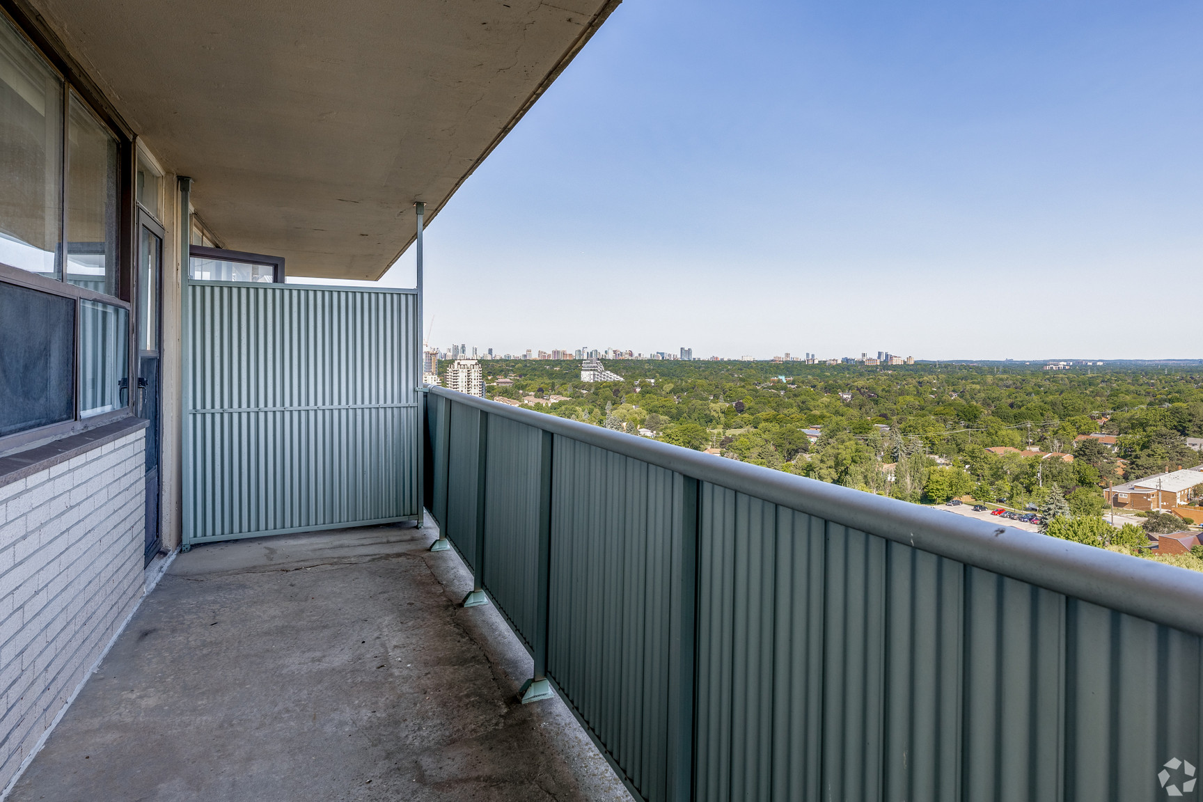 Sunrise Tower Apartments - Photo 18