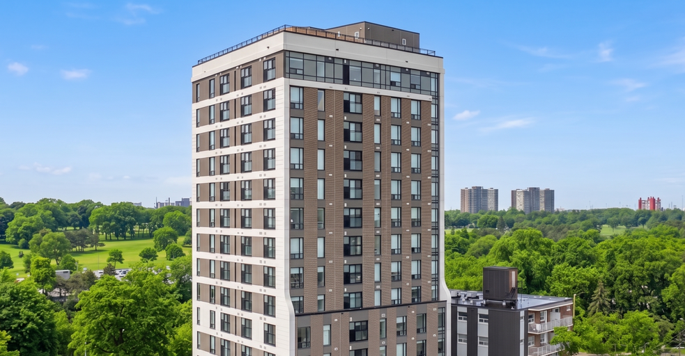 Welcome to 2346 Weston Image