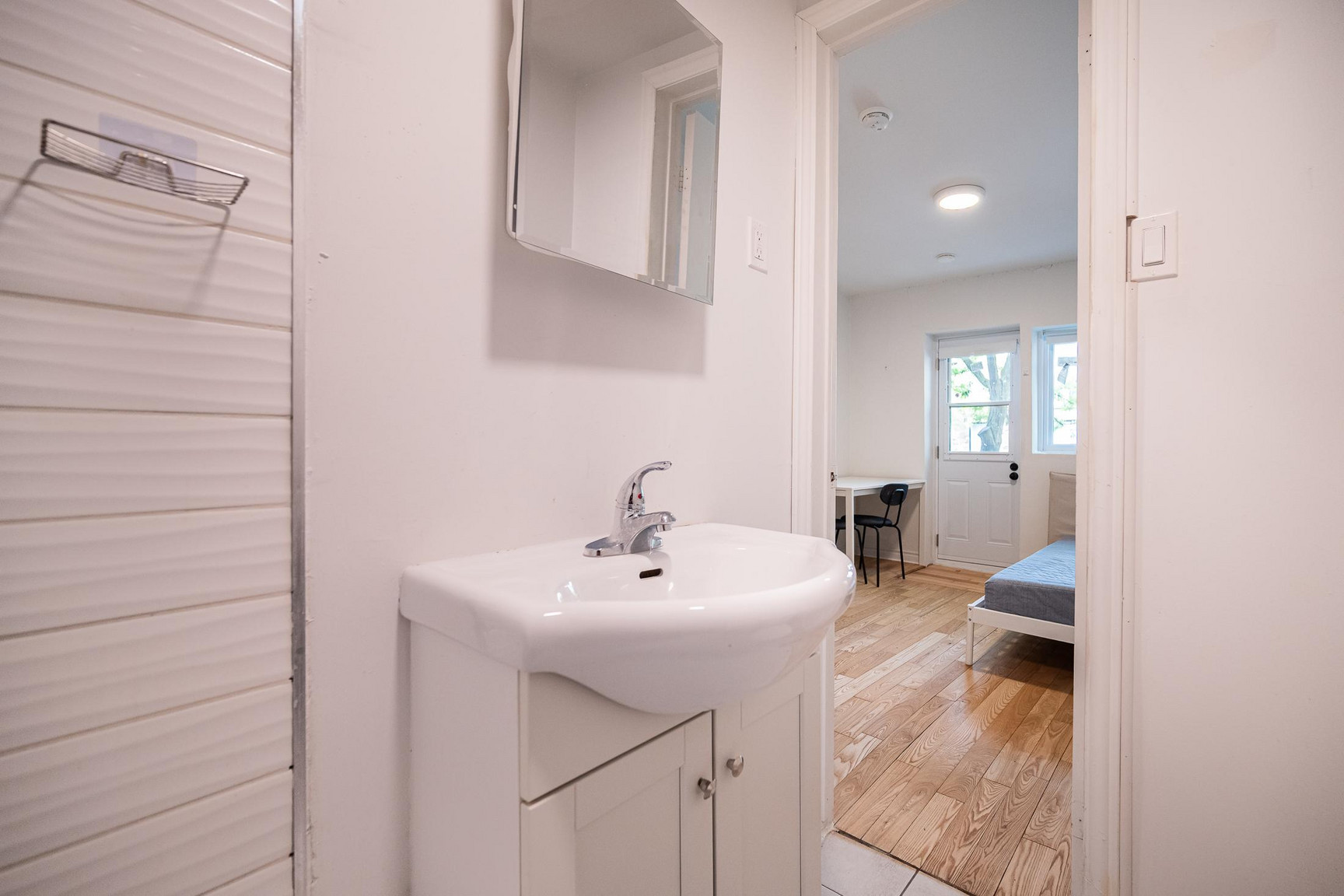 820 Roy Est  - Photo 20