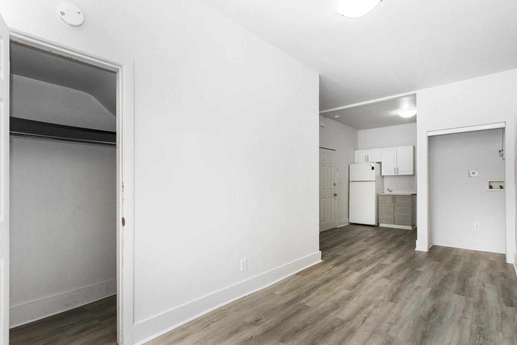 6637 St. Denis  - Photo 8
