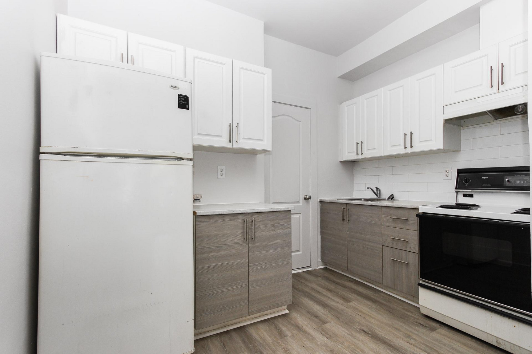 6637 St. Denis  - Photo 4