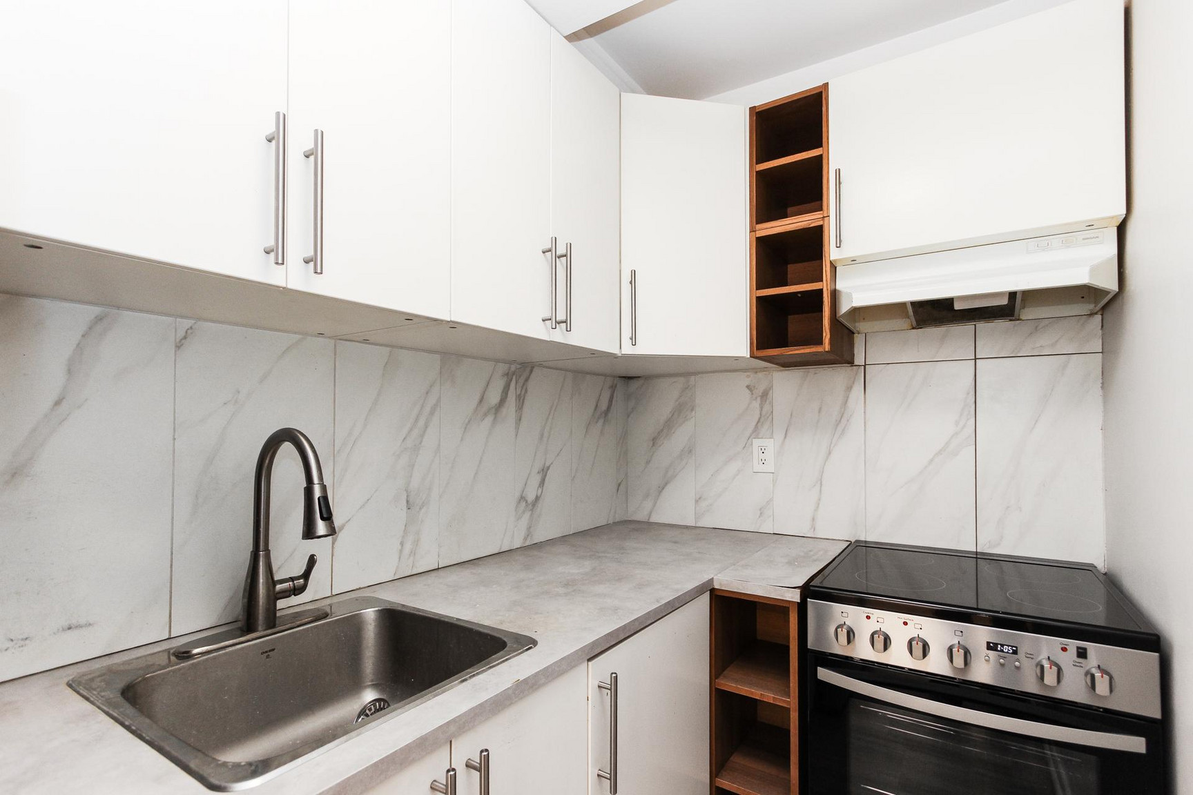 80 Avenue des Pins Ouest — photo 1
