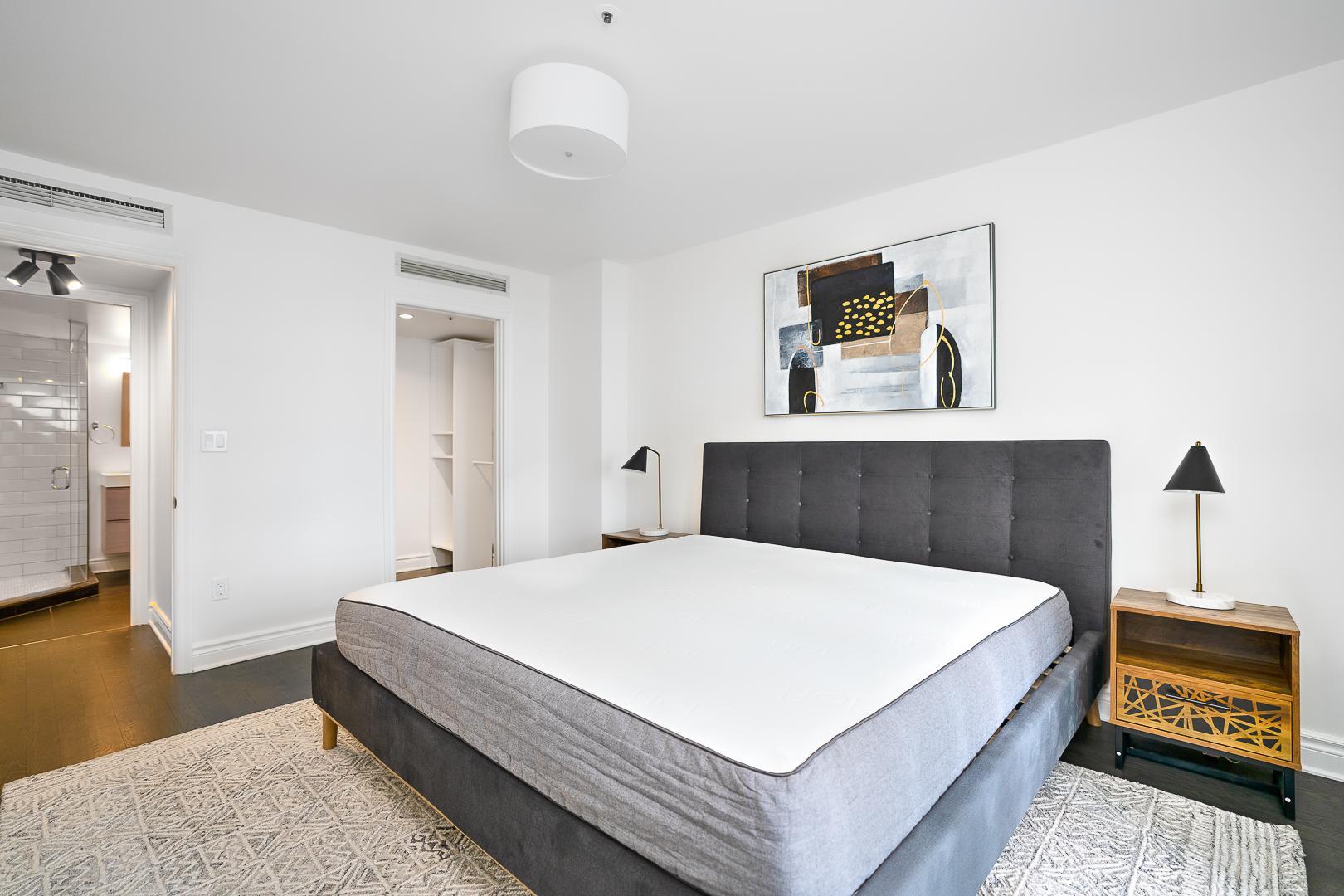329 Notre-Dame East - Photo 43