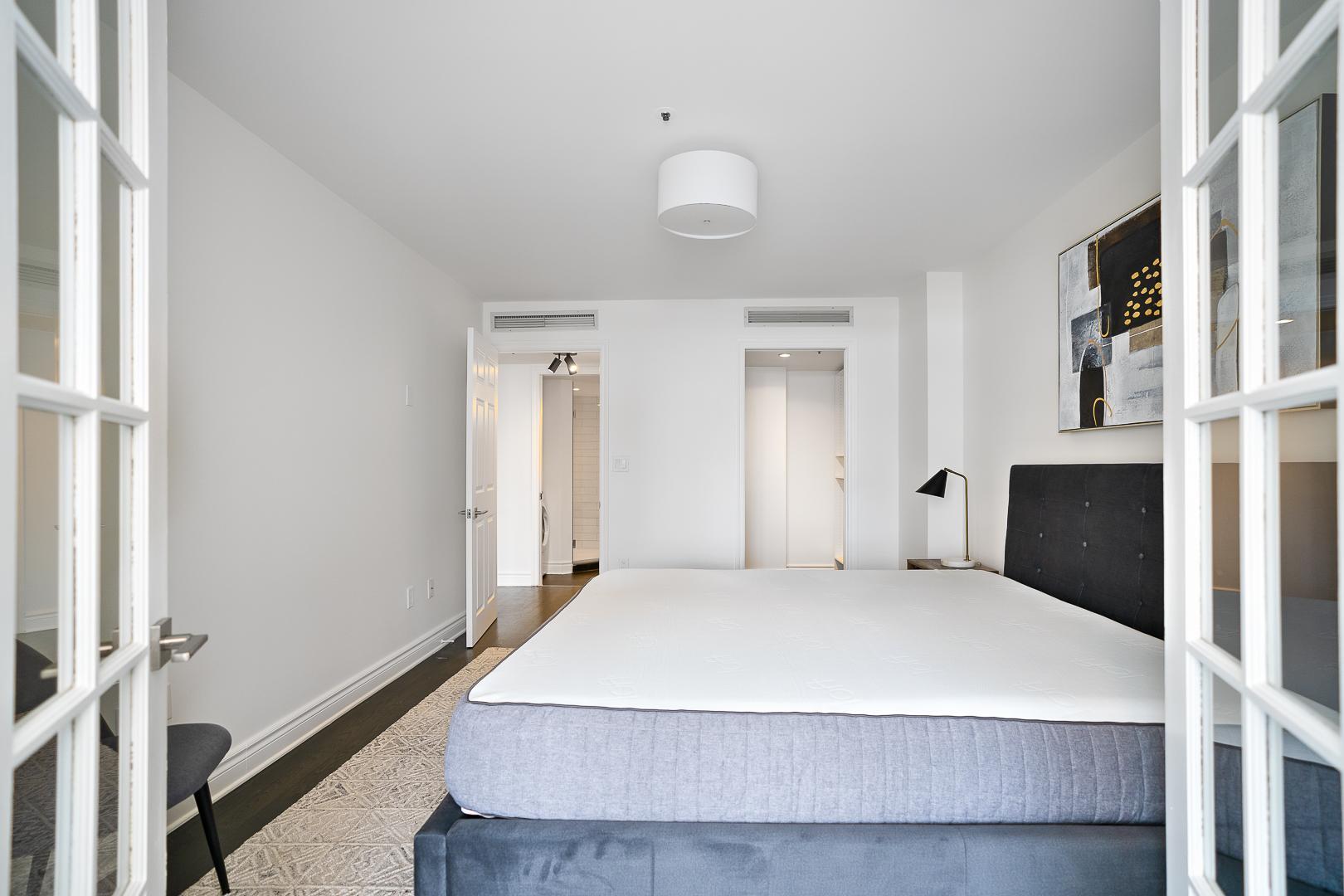 329 Notre-Dame East - Photo 45