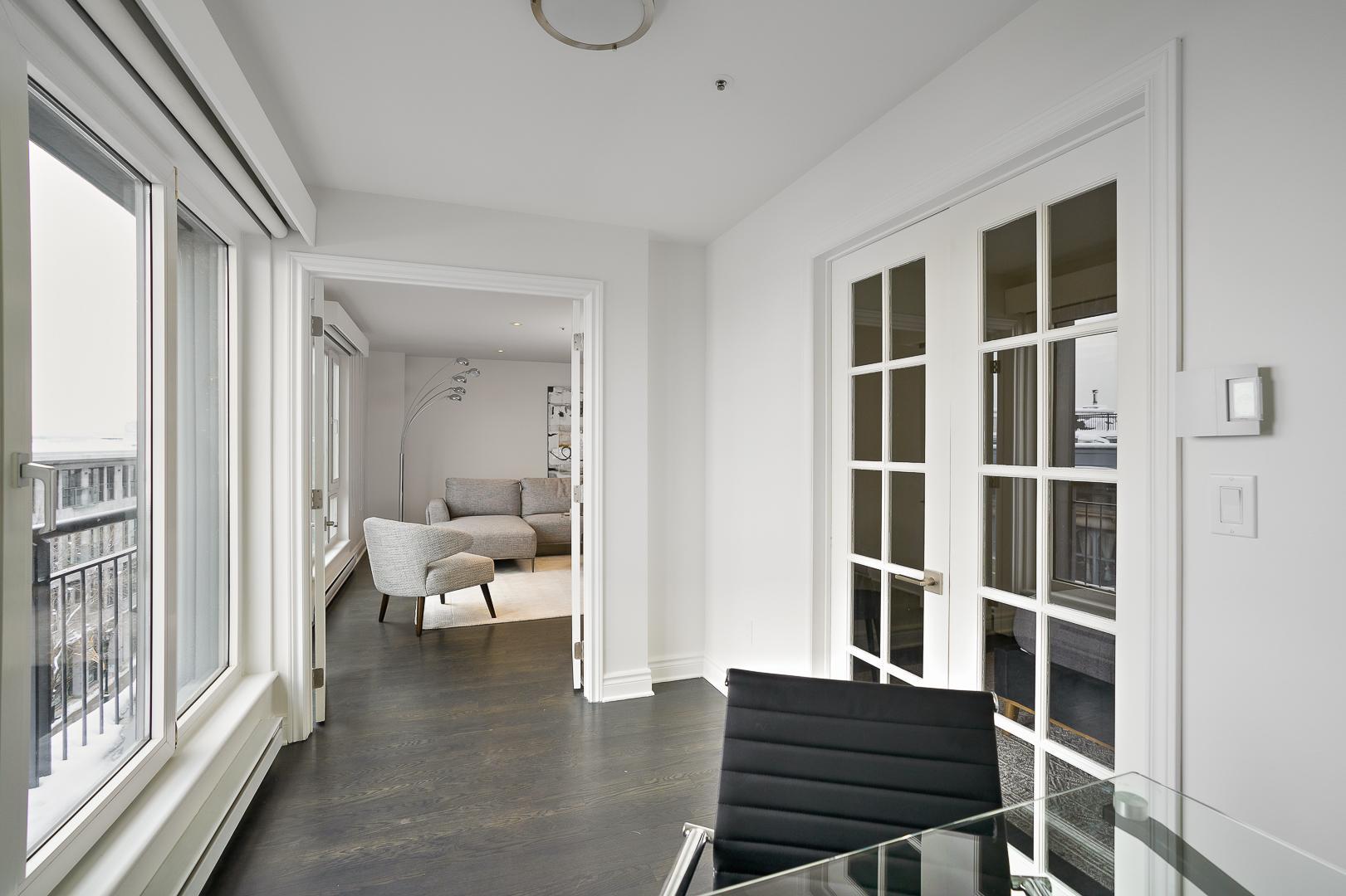 329 Notre-Dame East - Photo 31