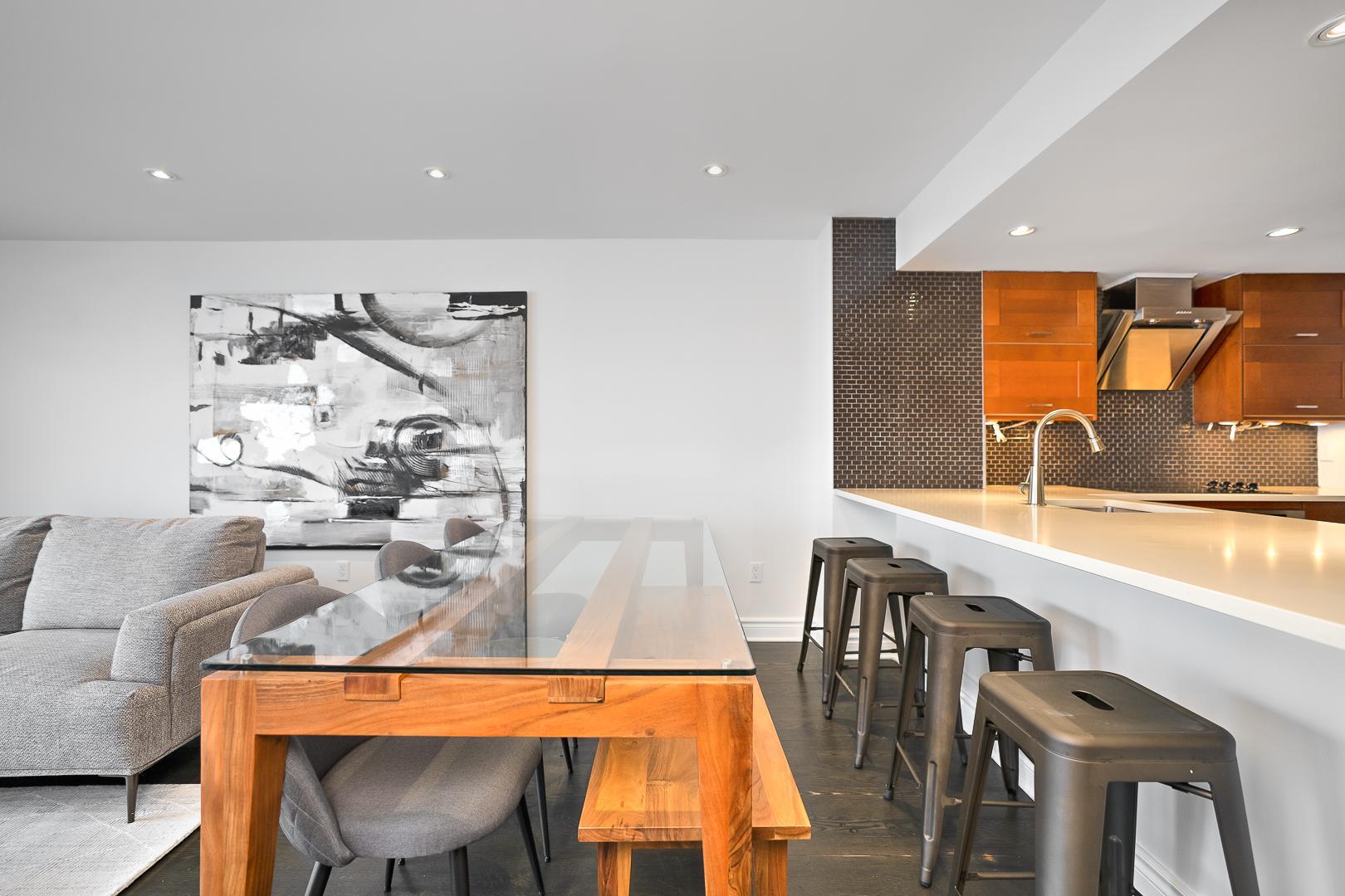 329 Notre-Dame East - Photo 17