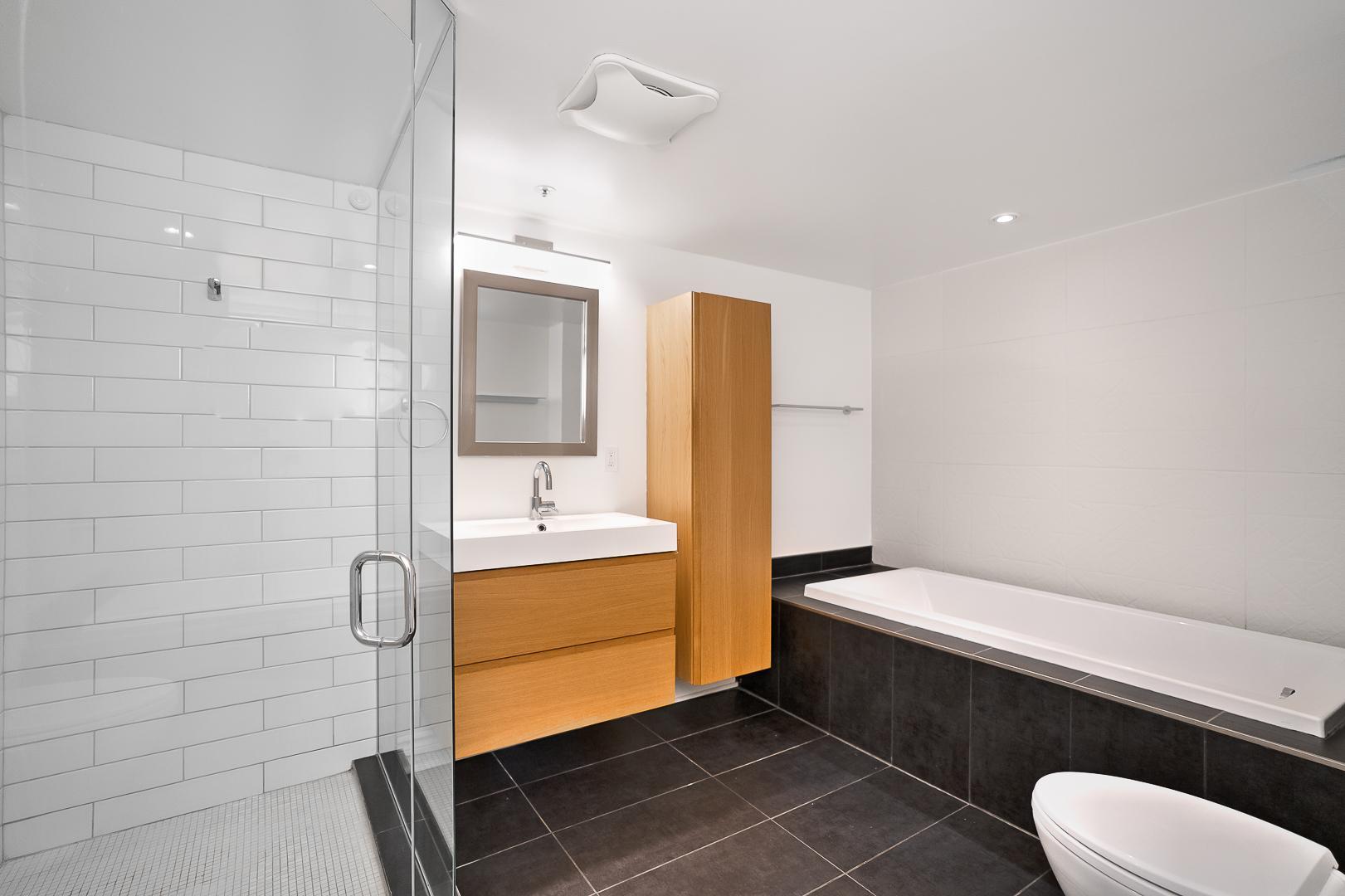 329 Notre-Dame East - Photo 51