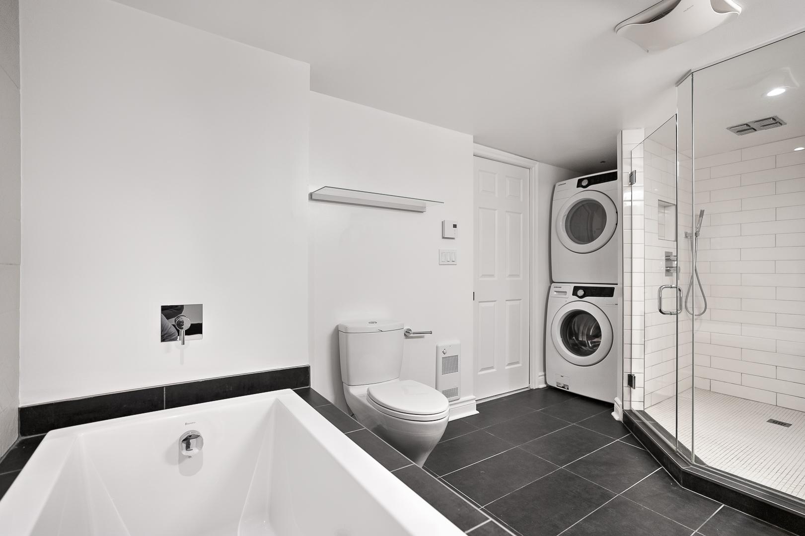 329 Notre-Dame East - Photo 53