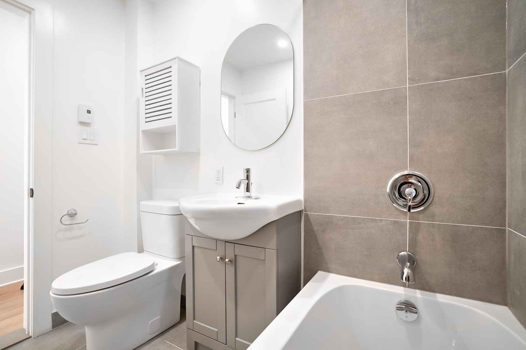 2112 Claremont - Photo 10