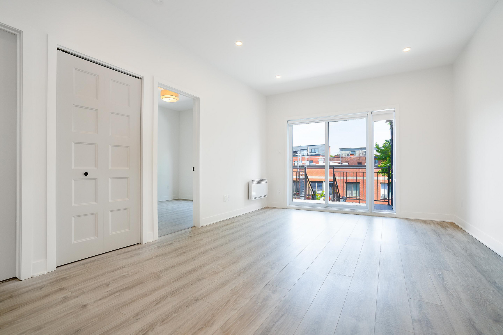 575 Courcelle St - Photo 11